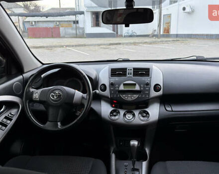 Сірий Тойота РАВ 4, об'ємом двигуна 2 л та пробігом 90 тис. км за 12300 $, фото 133 на Automoto.ua