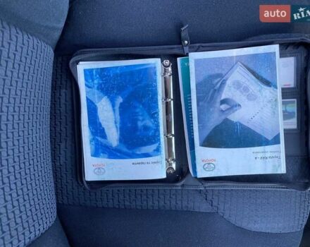 Серый Тойота РАВ 4, объемом двигателя 2 л и пробегом 158 тыс. км за 10800 $, фото 21 на Automoto.ua