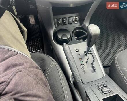 Тойота РАВ 4 2008 в Белой Церкве на Automoto.ua Серый Тойота РАВ 4, объемом двигателя 2 л и пробегом 192 тыс. км за 10400 $, фото 4 на Automoto.ua