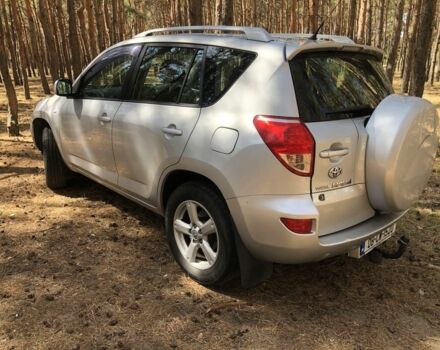 Серый Тойота РАВ 4, объемом двигателя 2 л и пробегом 242 тыс. км за 4500 $, фото 5 на Automoto.ua