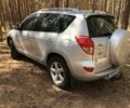 Серый Тойота РАВ 4, объемом двигателя 2 л и пробегом 242 тыс. км за 4500 $, фото 5 на Automoto.ua
