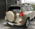 Серый Тойота РАВ 4, объемом двигателя 2.2 л и пробегом 350 тыс. км за 8600 $, фото 1 на Automoto.ua