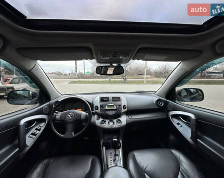 Серый Тойота РАВ 4, объемом двигателя 2 л и пробегом 230 тыс. км за 9450 $, фото 20 на Automoto.ua