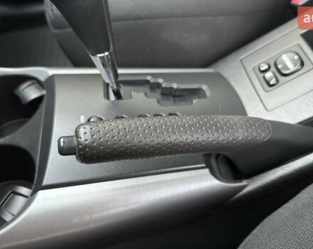 Сірий Тойота РАВ 4, об'ємом двигуна 2 л та пробігом 90 тис. км за 12300 $, фото 108 на Automoto.ua