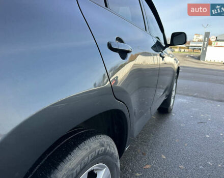 Серый Тойота РАВ 4, объемом двигателя 2 л и пробегом 213 тыс. км за 9999 $, фото 11 на Automoto.ua