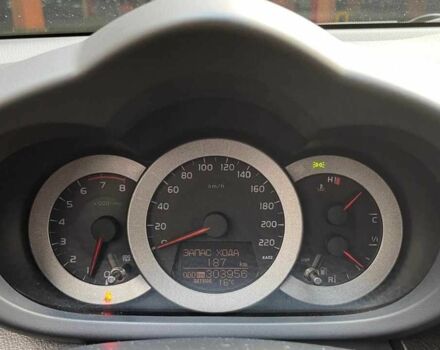 Сірий Тойота РАВ 4, об'ємом двигуна 2 л та пробігом 308 тис. км за 9990 $, фото 14 на Automoto.ua