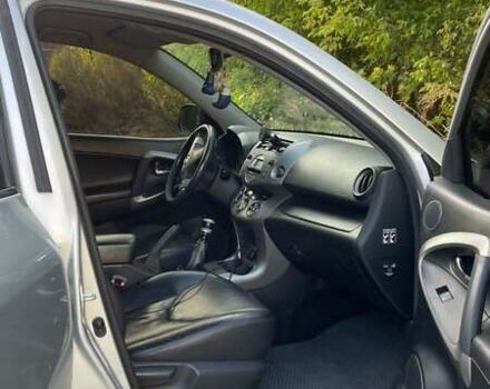 Серый Тойота РАВ 4, объемом двигателя 2.2 л и пробегом 314 тыс. км за 4500 $, фото 11 на Automoto.ua