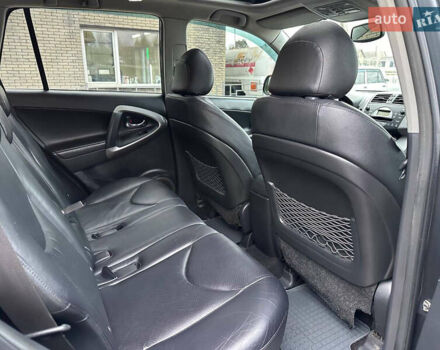 Серый Тойота РАВ 4, объемом двигателя 2 л и пробегом 230 тыс. км за 9450 $, фото 27 на Automoto.ua