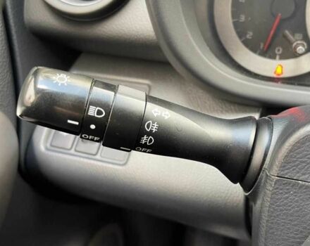 Сірий Тойота РАВ 4, об'ємом двигуна 2 л та пробігом 308 тис. км за 9990 $, фото 13 на Automoto.ua