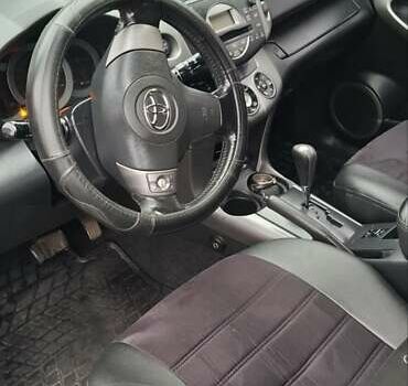 Сірий Тойота РАВ 4, об'ємом двигуна 2 л та пробігом 151 тис. км за 10300 $, фото 6 на Automoto.ua