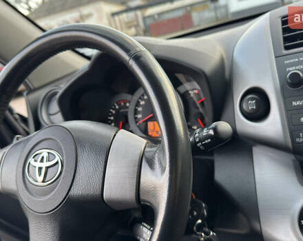 Сірий Тойота РАВ 4, об'ємом двигуна 2 л та пробігом 90 тис. км за 12300 $, фото 104 на Automoto.ua