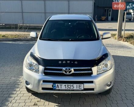 Сірий Тойота РАВ 4, об'ємом двигуна 2.2 л та пробігом 263 тис. км за 8950 $, фото 7 на Automoto.ua