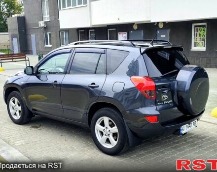 Серый Тойота РАВ 4, объемом двигателя 2 л и пробегом 191 тыс. км за 9500 $, фото 4 на Automoto.ua