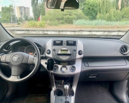 Серый Тойота РАВ 4, объемом двигателя 2 л и пробегом 317 тыс. км за 10777 $, фото 8 на Automoto.ua