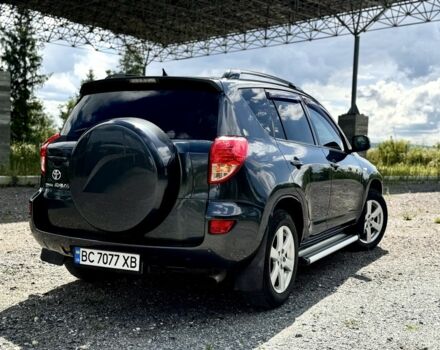 Серый Тойота РАВ 4, объемом двигателя 2 л и пробегом 241 тыс. км за 9400 $, фото 6 на Automoto.ua