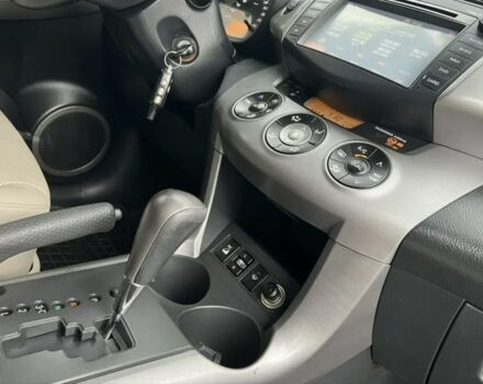 Серый Тойота РАВ 4, объемом двигателя 2 л и пробегом 190 тыс. км за 11700 $, фото 9 на Automoto.ua