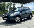 Серый Тойота РАВ 4, объемом двигателя 2 л и пробегом 241 тыс. км за 9400 $, фото 1 на Automoto.ua