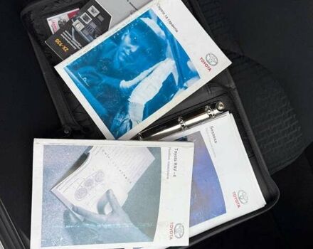 Серый Тойота РАВ 4, объемом двигателя 2 л и пробегом 80 тыс. км за 12600 $, фото 64 на Automoto.ua