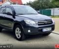 Серый Тойота РАВ 4, объемом двигателя 2 л и пробегом 191 тыс. км за 9500 $, фото 1 на Automoto.ua