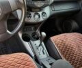 Серый Тойота РАВ 4, объемом двигателя 2 л и пробегом 267 тыс. км за 10900 $, фото 2 на Automoto.ua