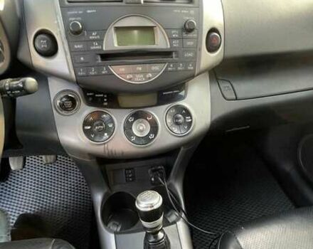 Серый Тойота РАВ 4, объемом двигателя 2.2 л и пробегом 314 тыс. км за 4500 $, фото 19 на Automoto.ua