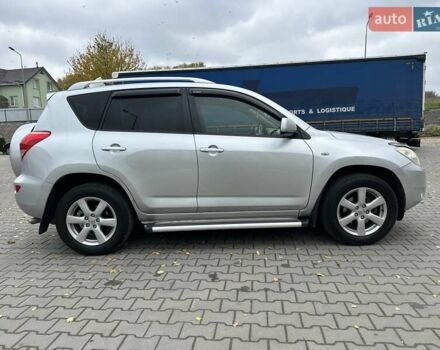 Серый Тойота РАВ 4, объемом двигателя 2 л и пробегом 309 тыс. км за 8950 $, фото 7 на Automoto.ua