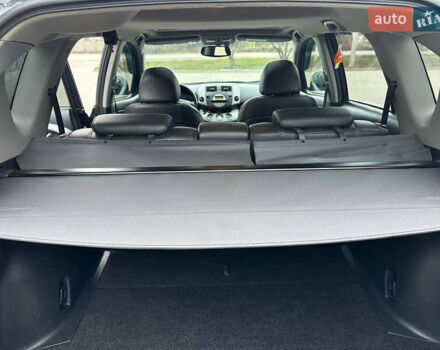 Серый Тойота РАВ 4, объемом двигателя 2 л и пробегом 230 тыс. км за 9450 $, фото 23 на Automoto.ua