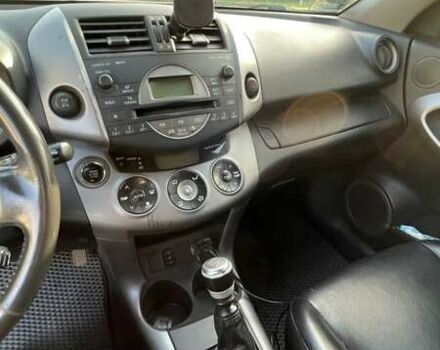 Серый Тойота РАВ 4, объемом двигателя 2.2 л и пробегом 314 тыс. км за 4500 $, фото 16 на Automoto.ua