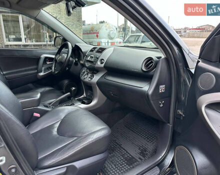 Серый Тойота РАВ 4, объемом двигателя 2 л и пробегом 230 тыс. км за 9450 $, фото 25 на Automoto.ua