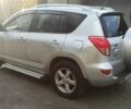 Серый Тойота РАВ 4, объемом двигателя 2 л и пробегом 220 тыс. км за 9800 $, фото 3 на Automoto.ua