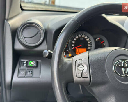 Сірий Тойота РАВ 4, об'ємом двигуна 2 л та пробігом 90 тис. км за 12300 $, фото 106 на Automoto.ua