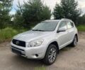 Серый Тойота РАВ 4, объемом двигателя 2.2 л и пробегом 157 тыс. км за 4950 $, фото 1 на Automoto.ua