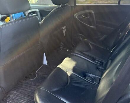 Серый Тойота РАВ 4, объемом двигателя 2.2 л и пробегом 255 тыс. км за 11500 $, фото 4 на Automoto.ua