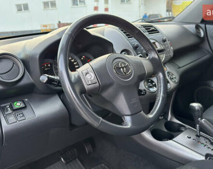 Сірий Тойота РАВ 4, об'ємом двигуна 2 л та пробігом 90 тис. км за 12300 $, фото 95 на Automoto.ua