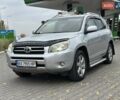 Серый Тойота РАВ 4, объемом двигателя 2 л и пробегом 309 тыс. км за 8950 $, фото 2 на Automoto.ua