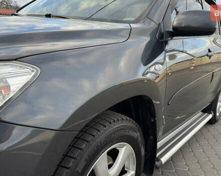 Сірий Тойота РАВ 4, об'ємом двигуна 2 л та пробігом 90 тис. км за 12300 $, фото 24 на Automoto.ua