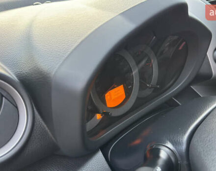 Серый Тойота РАВ 4, объемом двигателя 2 л и пробегом 90 тыс. км за 12300 $, фото 91 на Automoto.ua