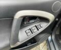 Сірий Тойота РАВ 4, об'ємом двигуна 2 л та пробігом 308 тис. км за 9990 $, фото 7 на Automoto.ua