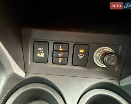 Серый Тойота РАВ 4, объемом двигателя 2 л и пробегом 80 тыс. км за 12600 $, фото 41 на Automoto.ua