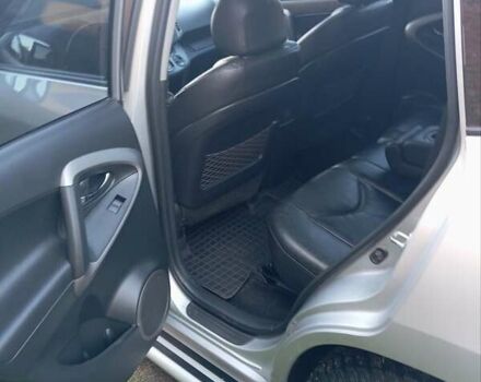 Серый Тойота РАВ 4, объемом двигателя 2 л и пробегом 165 тыс. км за 9999 $, фото 20 на Automoto.ua