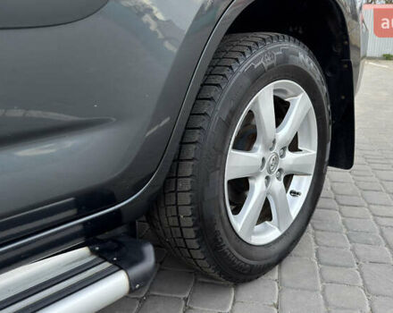 Сірий Тойота РАВ 4, об'ємом двигуна 2 л та пробігом 90 тис. км за 12300 $, фото 79 на Automoto.ua