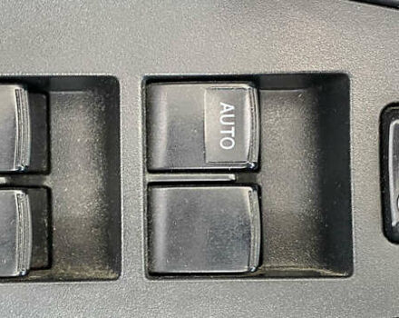 Серый Тойота РАВ 4, объемом двигателя 2.23 л и пробегом 156 тыс. км за 9650 $, фото 20 на Automoto.ua