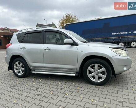 Серый Тойота РАВ 4, объемом двигателя 2 л и пробегом 309 тыс. км за 8950 $, фото 8 на Automoto.ua