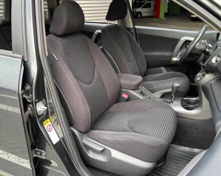 Сірий Тойота РАВ 4, об'ємом двигуна 2 л та пробігом 308 тис. км за 9990 $, фото 11 на Automoto.ua