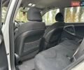 Серый Тойота РАВ 4, объемом двигателя 2 л и пробегом 309 тыс. км за 8950 $, фото 34 на Automoto.ua