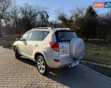 Серый Тойота РАВ 4, объемом двигателя 2.36 л и пробегом 149 тыс. км за 11800 $, фото 3 на Automoto.ua