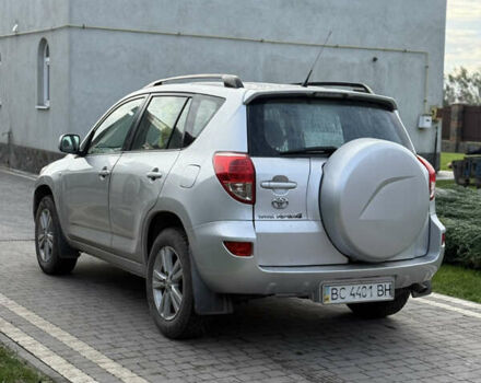 Серый Тойота РАВ 4, объемом двигателя 0 л и пробегом 250 тыс. км за 9500 $, фото 5 на Automoto.ua