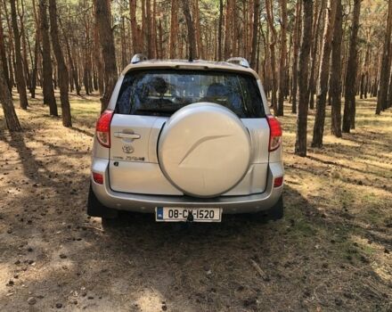 Серый Тойота РАВ 4, объемом двигателя 2 л и пробегом 242 тыс. км за 4500 $, фото 3 на Automoto.ua