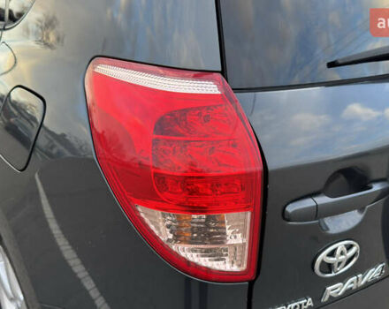 Серый Тойота РАВ 4, объемом двигателя 2 л и пробегом 90 тыс. км за 12300 $, фото 56 на Automoto.ua
