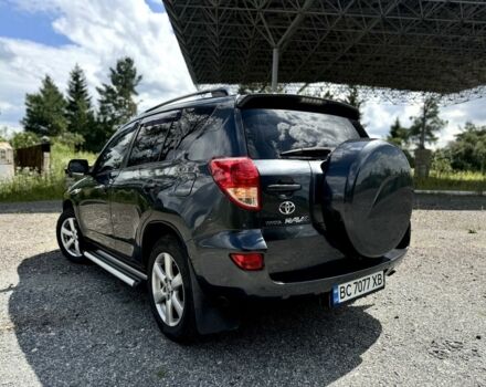 Серый Тойота РАВ 4, объемом двигателя 2 л и пробегом 241 тыс. км за 9400 $, фото 4 на Automoto.ua